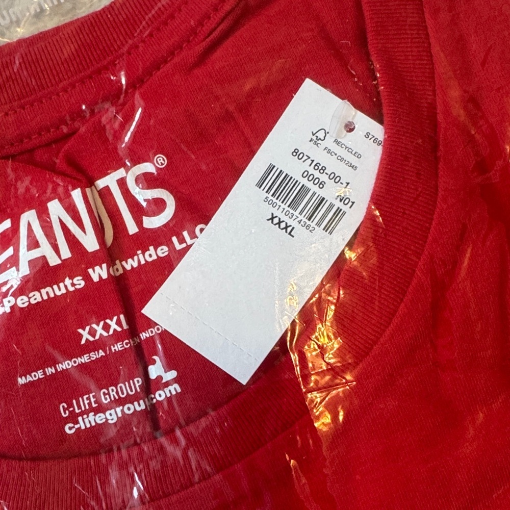Peanuts Red Tee with Gold 'Believe!' - Picture 3 of 3